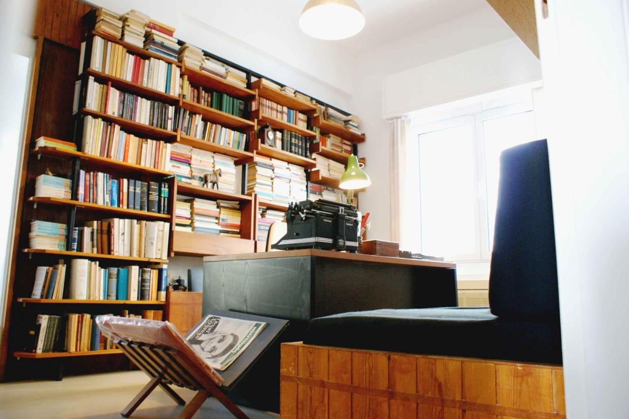 Retro Apartment